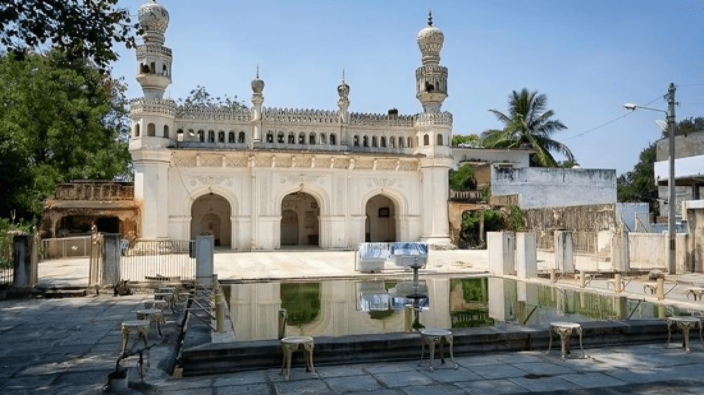 places to visit in hyderabad- Paigah Tombs